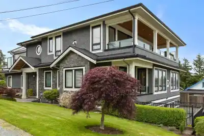 932 ASH STREET, White Rock BC V4B 4K1