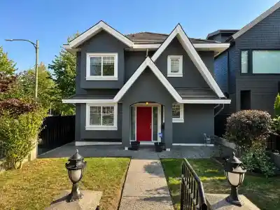2388 E 5TH AVENUE, Vancouver BC V5N 1N1