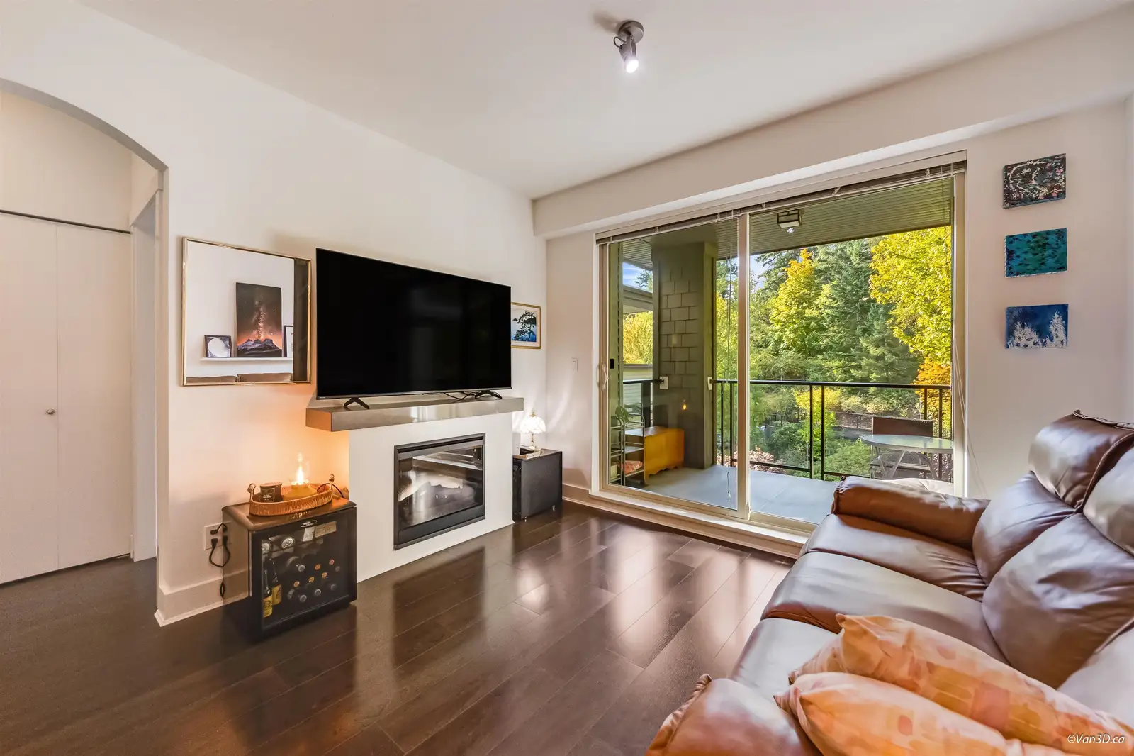 301 7418 BYRNEPARK WALK, Burnaby BC V3N 0B3