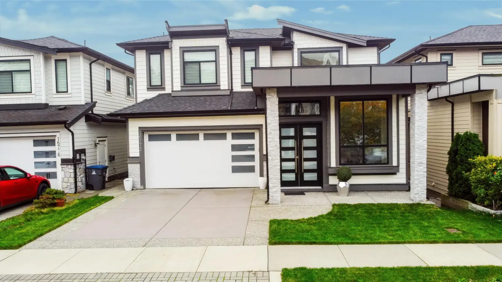 16772 16A AVENUE, Surrey BC V3Z 0T3