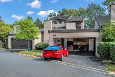 7237 QUATSINO DRIVE, Vancouver BC V5S 4C2