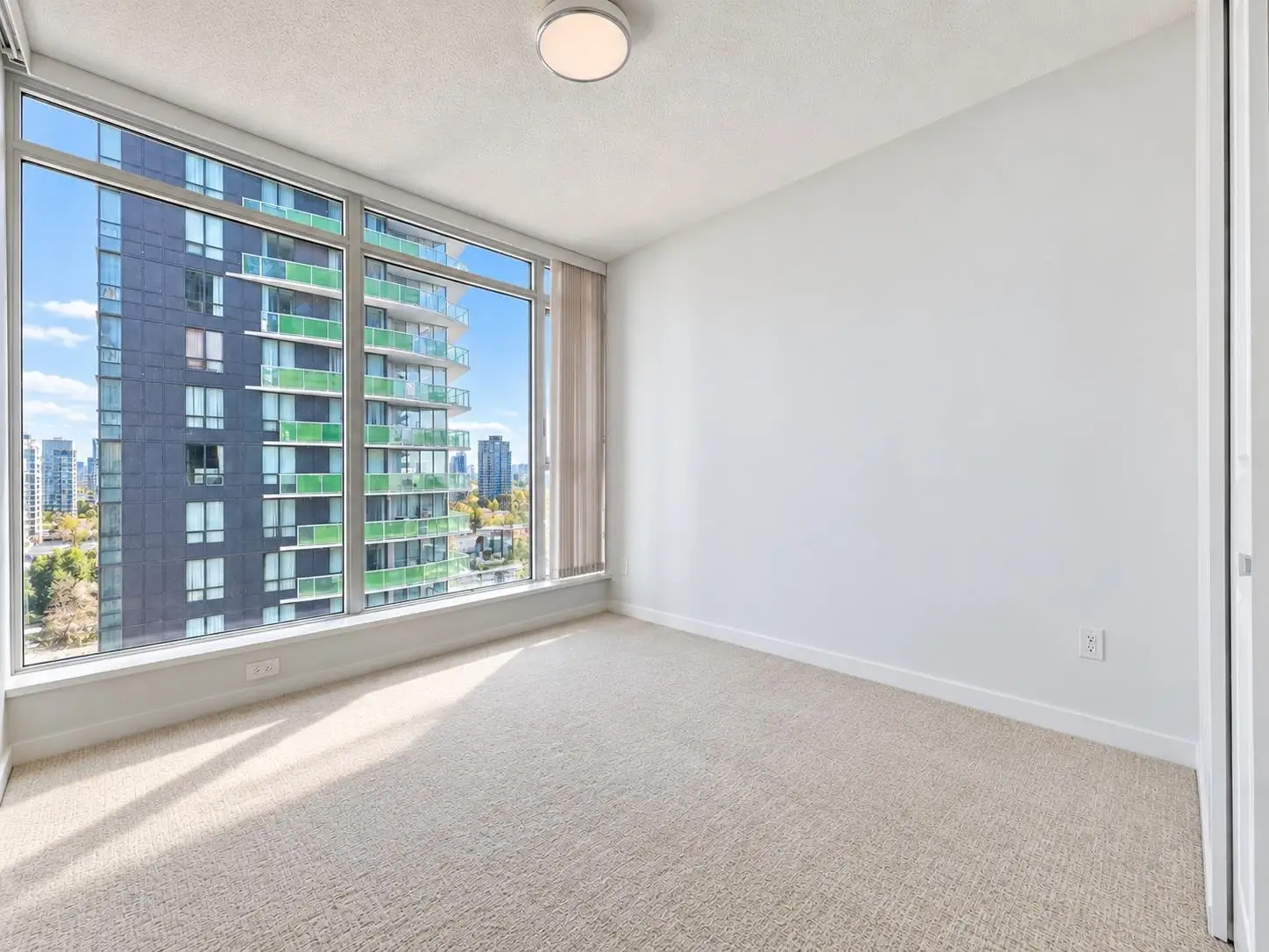 1003 6700 DUNBLANE AVENUE, Burnaby BC V5H 0J3
