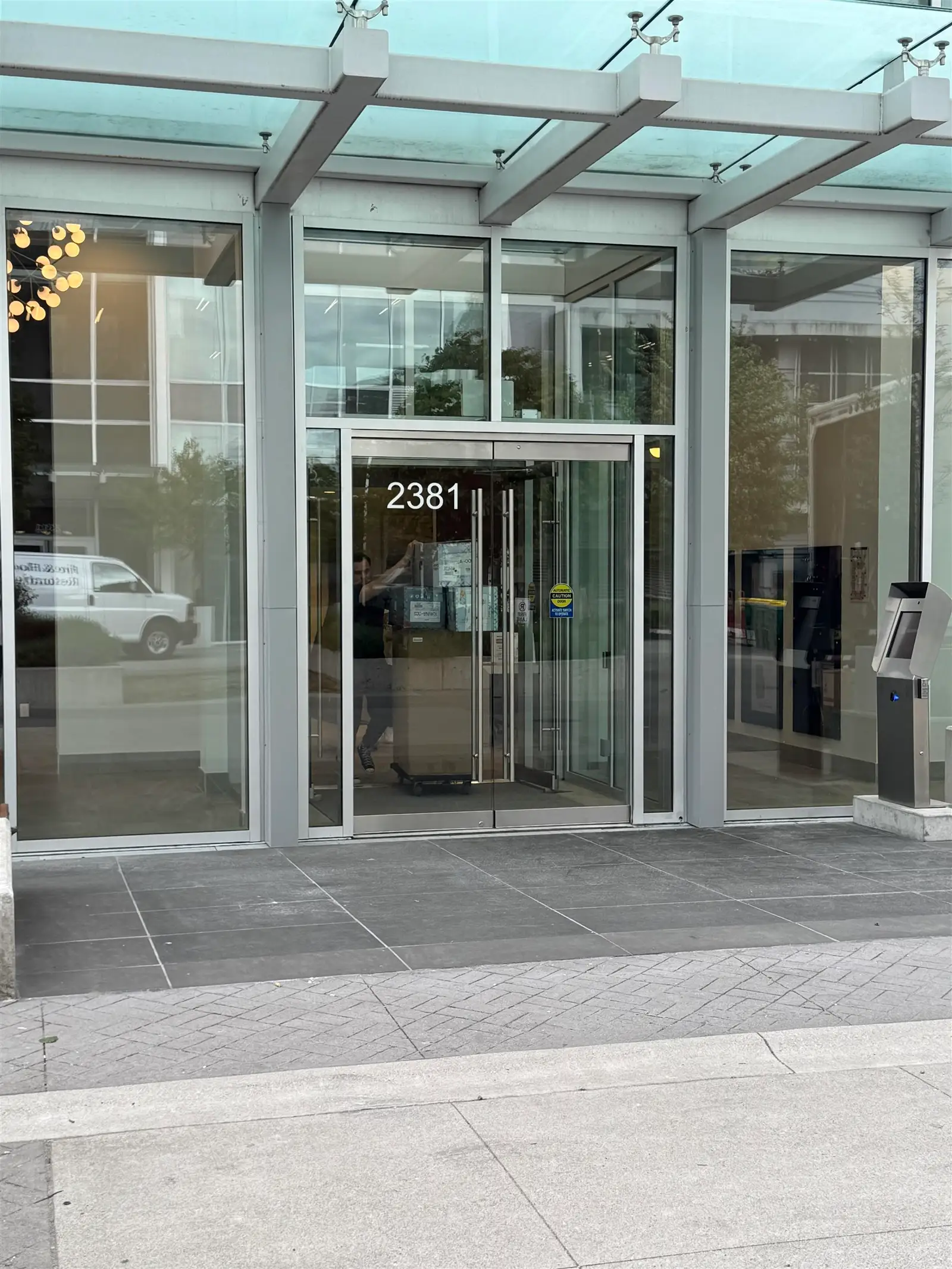 2004 2381 BETA AVENUE, Burnaby BC V5C 0P7