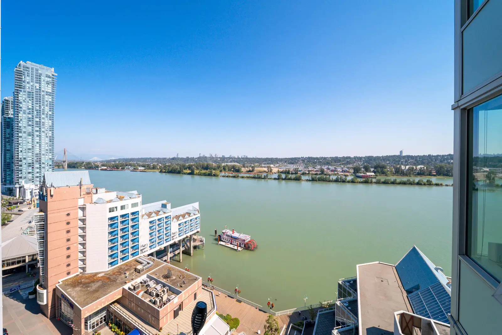 1709 988 QUAYSIDE DRIVE, New Westminster BC V3M 0L5