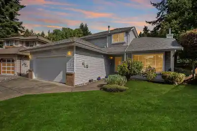 6982 128A STREET, Surrey BC V3W 0P1