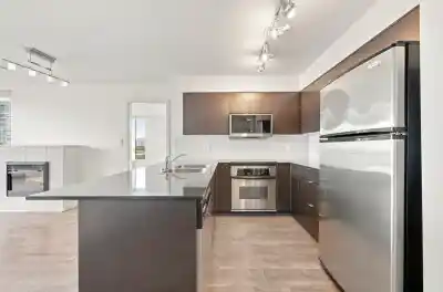1806 4182 DAWSON STREET, Burnaby BC V5C 0A4