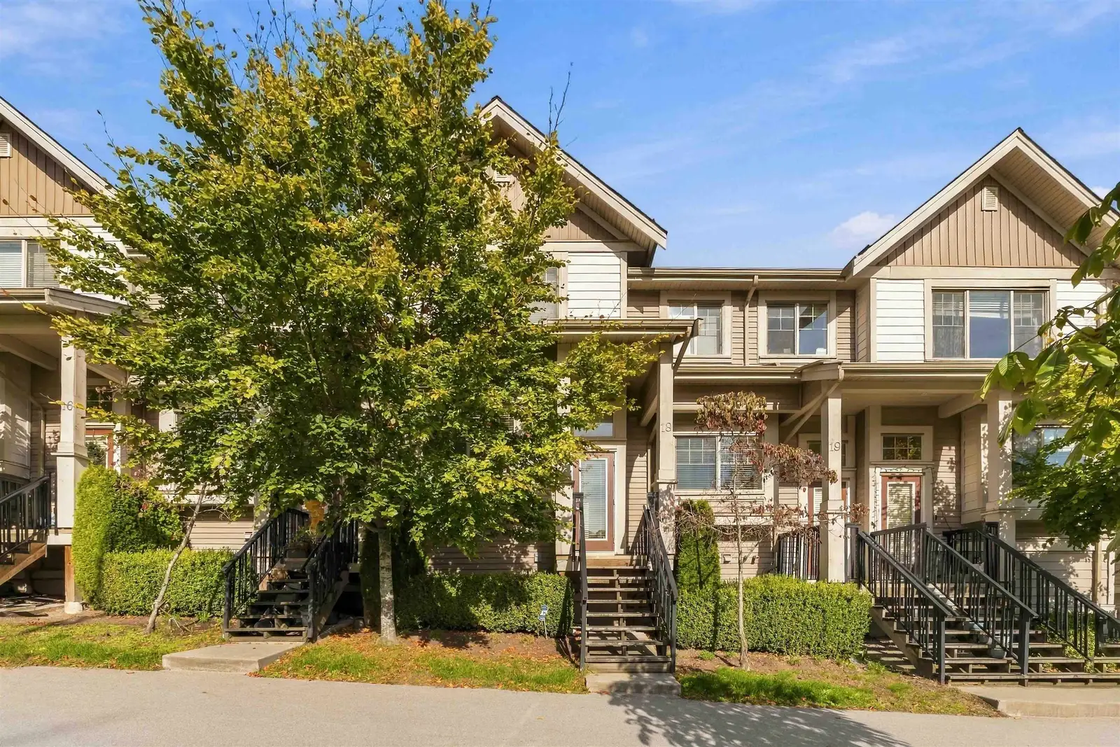18 19097 64 AVENUE, Surrey BC V3S 6X5