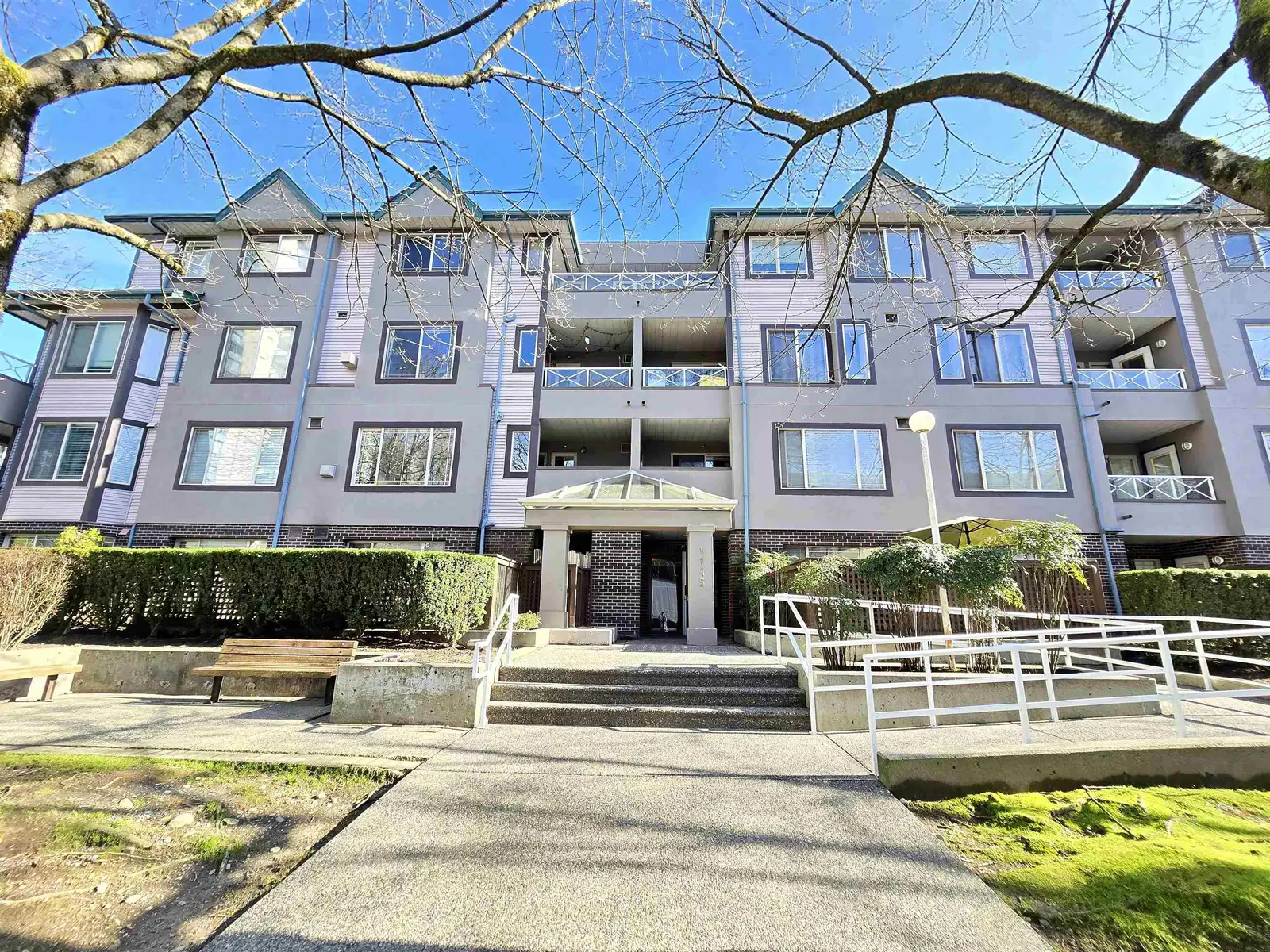 406 1145 HEFFLEY CRESCENT, Coquitlam BC V3B 7Z3