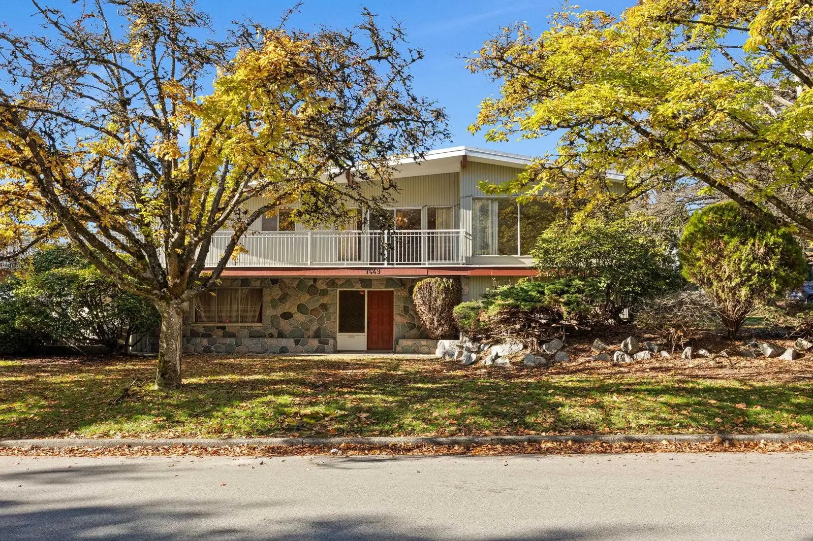 7649 VIVIAN DRIVE, Vancouver BC V5S 2V6