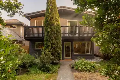 1762 E 15TH AVENUE, Vancouver BC V5N 2G3