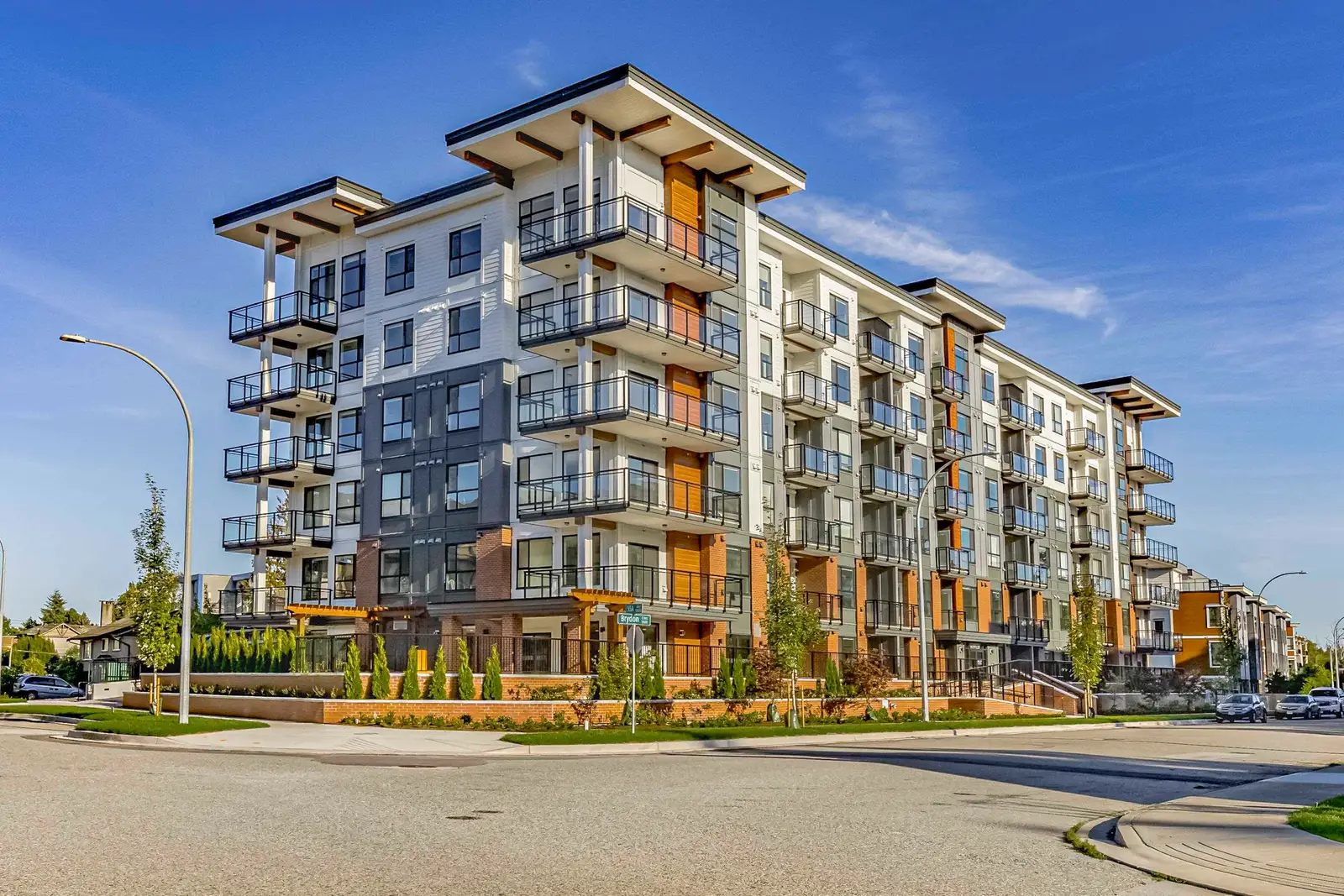 215 5504 BRYDON CRESCENT, Langley BC V3A 4A4