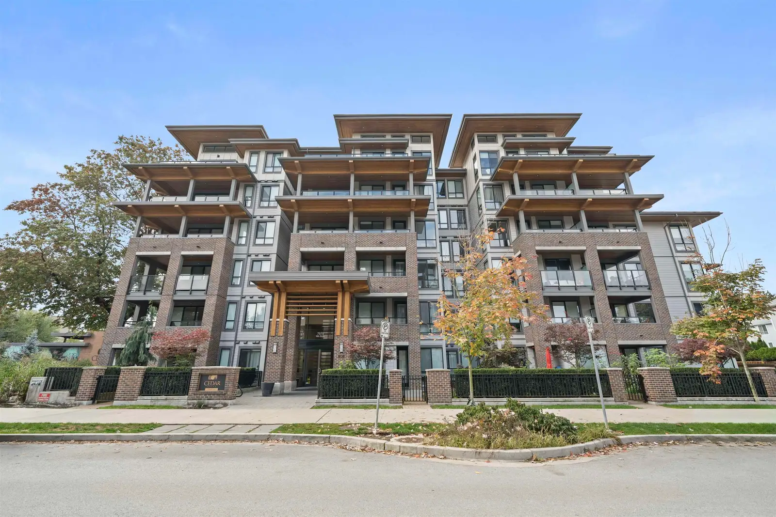507 7579 16TH STREET, Burnaby BC V3N 0H7