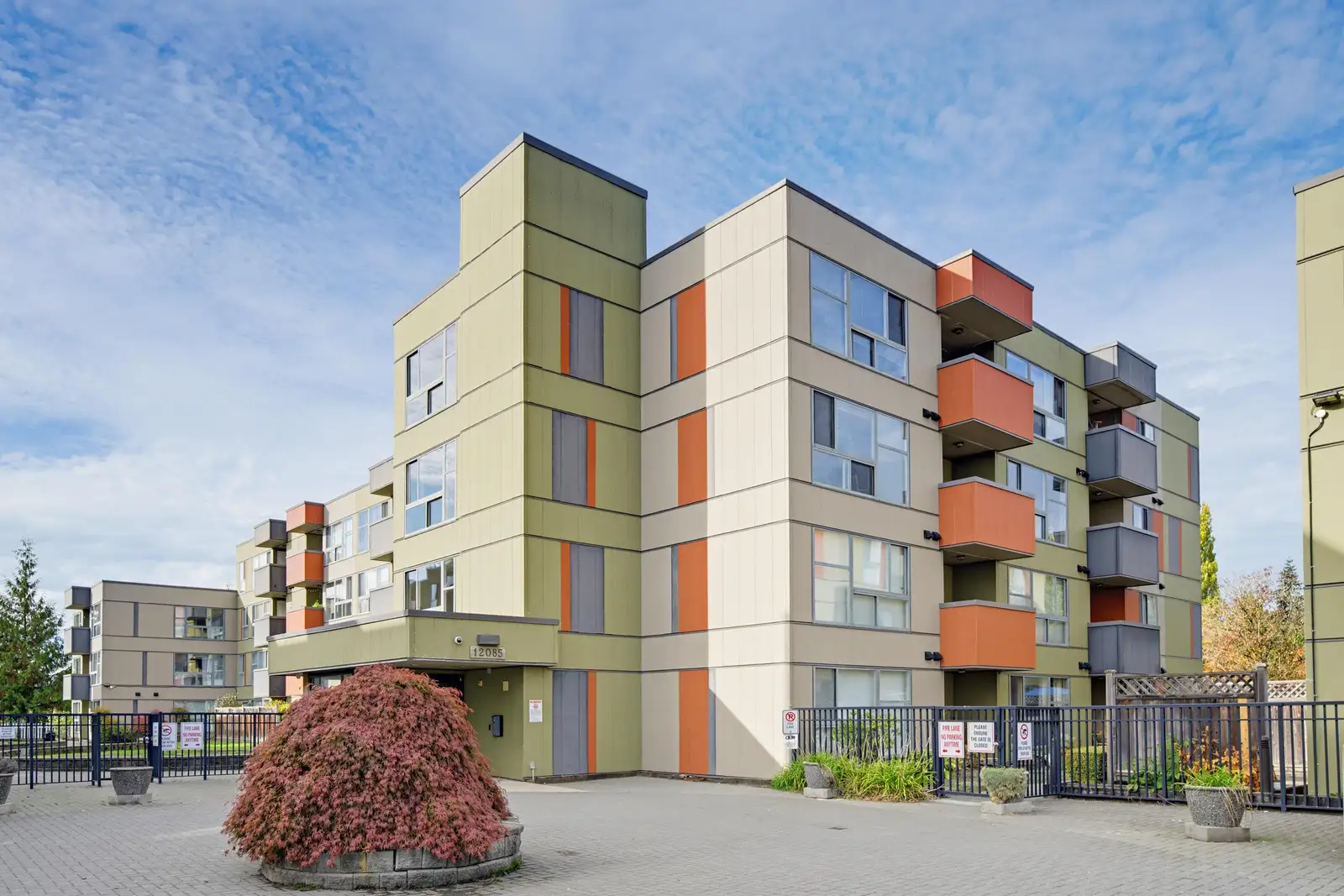 327 12085 228 STREET, Maple Ridge BC V2X 6M2