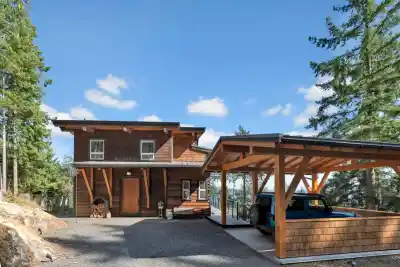 687 CHANNELVIEW DRIVE, Bowen Island BC V0N 1G1