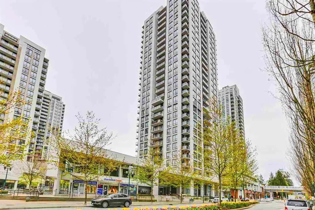 1104 2978 GLEN DRIVE, Coquitlam BC V3B 0C3