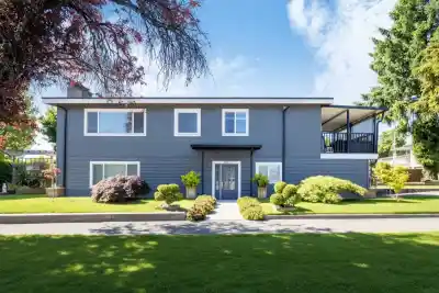 3696 E 26TH AVENUE, Vancouver BC V5R 1M7