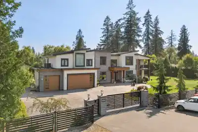22998 74 AVENUE, Langley BC V2Y 2S2