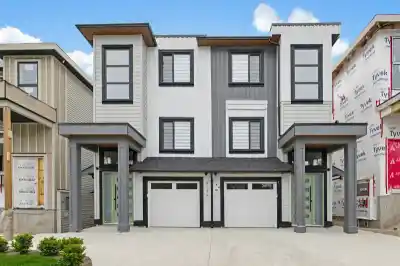 101 8136 168 STREET, Surrey BC V4N 4Y8
