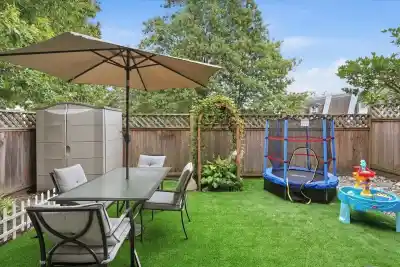 118 217 BEGIN STREET, Coquitlam BC V3K 4V4
