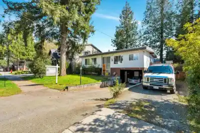 20580 46 AVENUE, Langley BC V3A 3H6