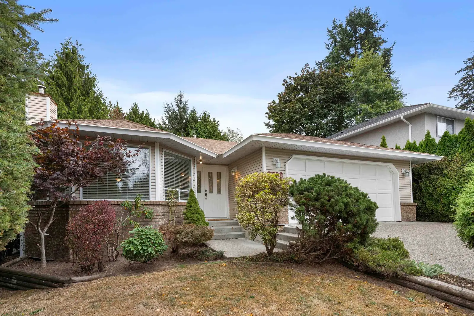 2888 153A STREET, Surrey BC V4P 1G5