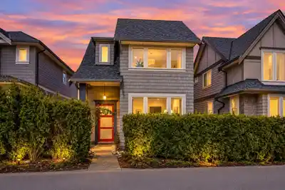 15871 28 AVENUE, Surrey BC V3Z 0E5