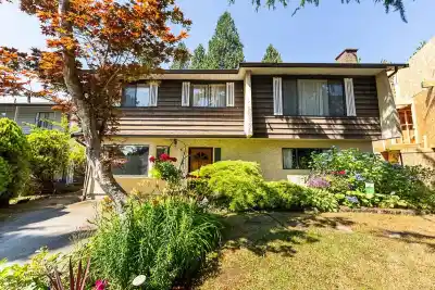 6485 133A STREET, Surrey BC V3W 7E2