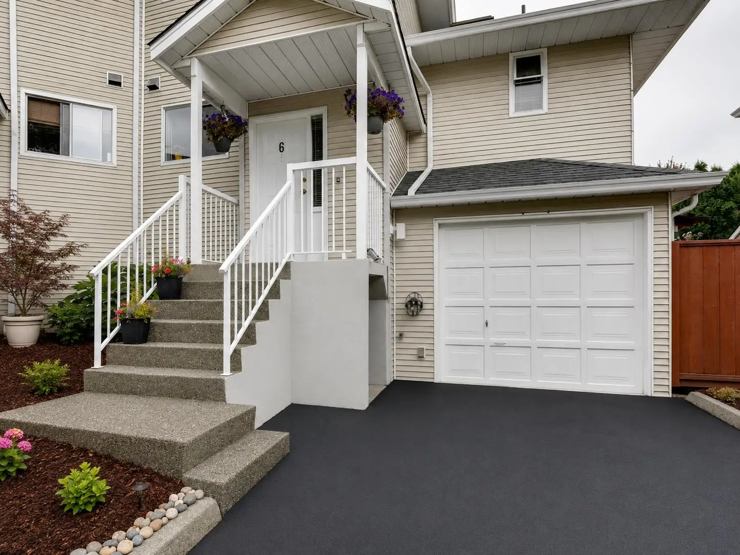 6 19240 119 AVENUE, Pitt Meadows BC V3Y 2E8