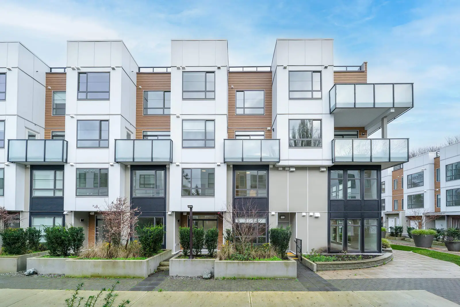 110 6328 KING GEORGE BOULEVARD, Surrey BC V3X 0L5