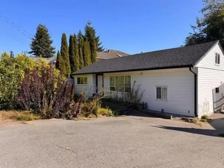 10852 140 STREET, Surrey BC V3R 3G2
