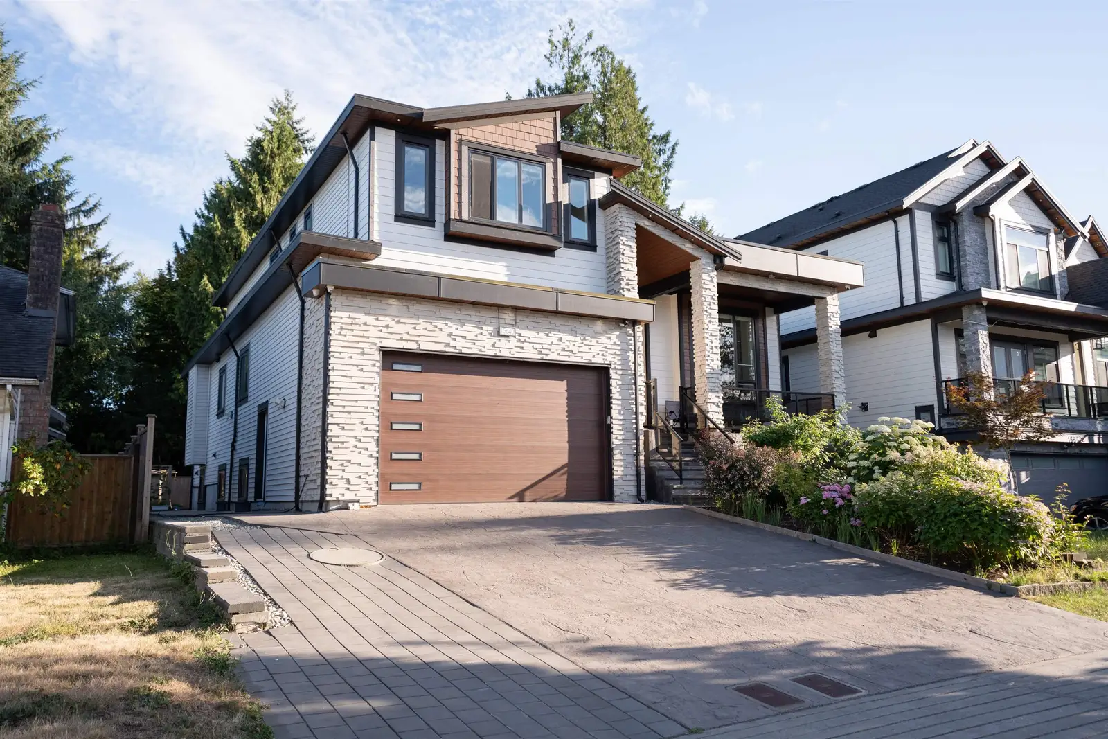 15640 93A AVENUE, Surrey BC V3R 3B4