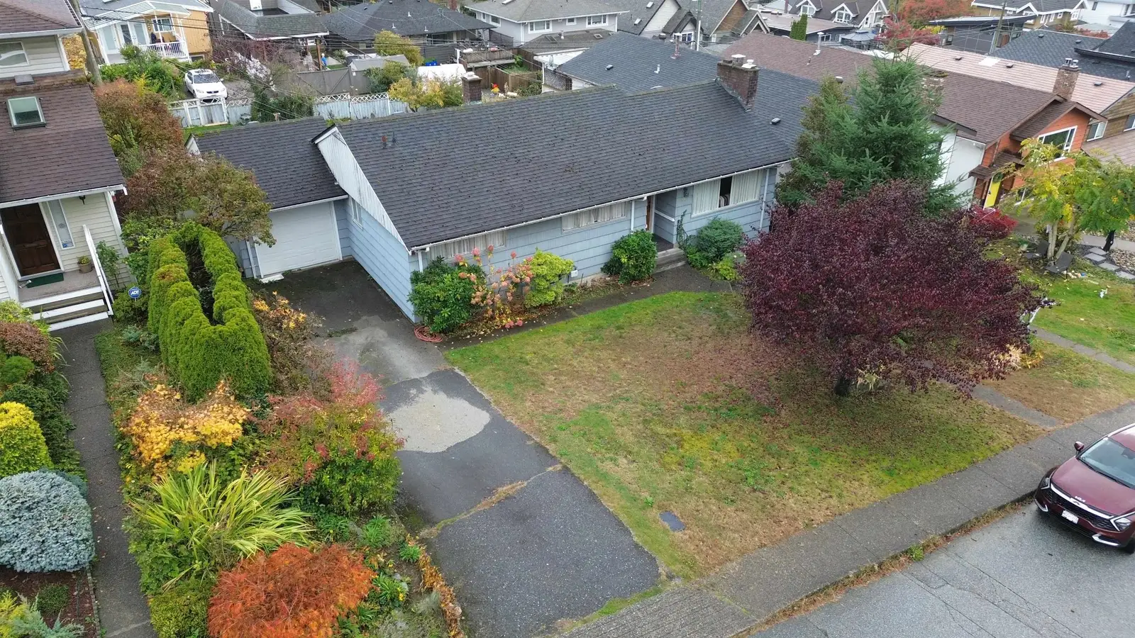 335 W 28TH STREET, North Vancouver BC V7N 2J2