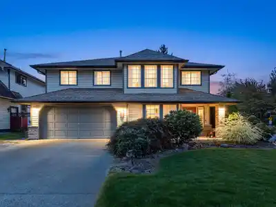 8621 215 STREET, Langley BC V1M 2G4