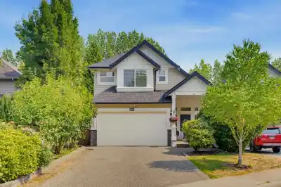 9480 216B STREET, Langley BC V1M 4E4