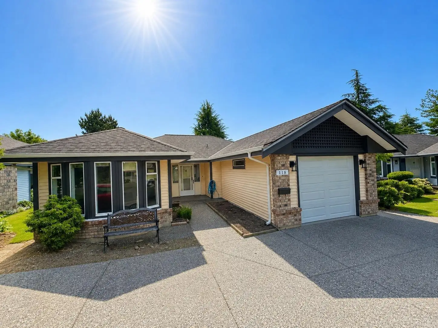 118 14220 19A AVENUE, Surrey BC V4A 8K8