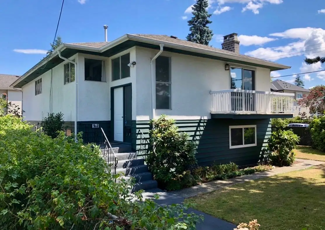 3062 WELLINGTON STREET, Port Coquitlam BC V3B 3X2