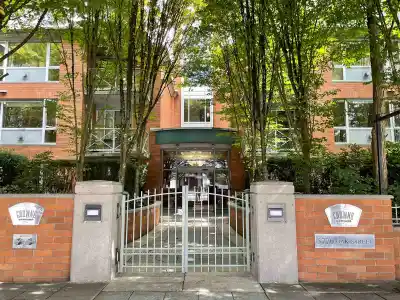 106 5770 OAK STREET, Vancouver BC V6M 4M5
