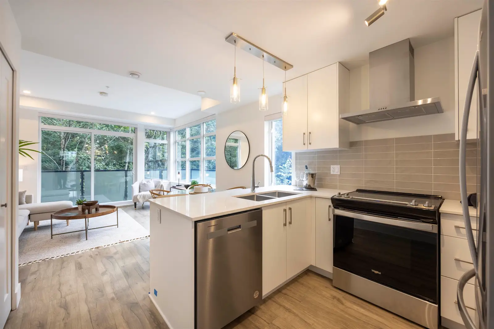 32 6328 KING GEORGE BOULEVARD, Surrey BC V3X 0L4