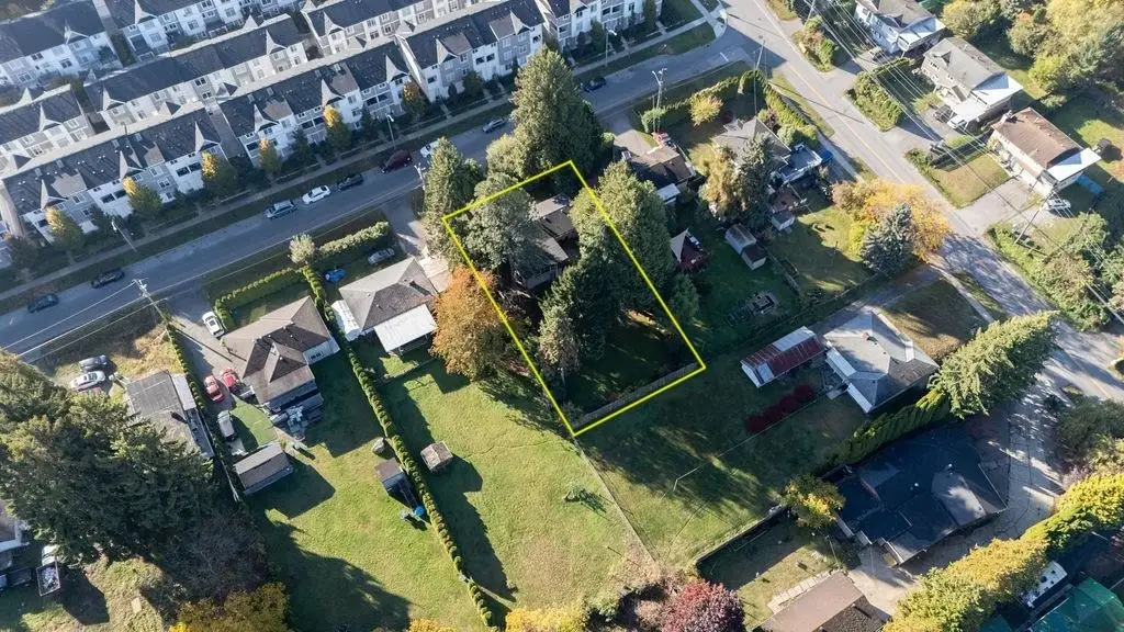 13231 112B AVENUE, Surrey BC V3R 2H4