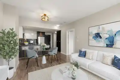 802 2968 GLEN DRIVE, Coquitlam BC V3B 0C4