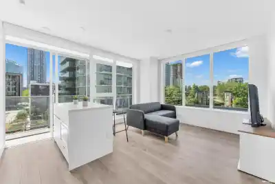 510 13428 105 AVENUE, Surrey BC V3T 0S6
