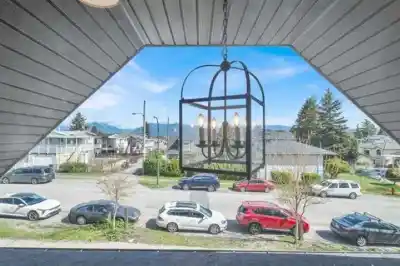 3128 KINGS AVENUE, Vancouver BC V5R 4T4
