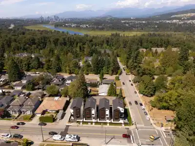 3 8483 16TH AVENUE, Burnaby BC V3N 1S4