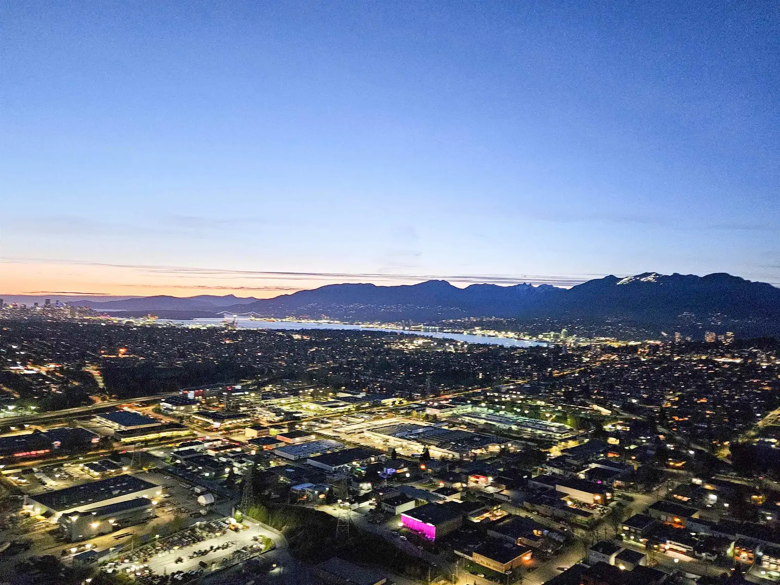 5610 2108 GILMORE AVENUE, Burnaby BC V5C 0N8