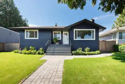 205 E DURHAM STREET, New Westminster BC V3L 4J2