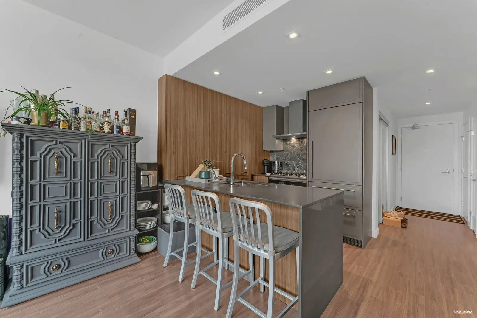 407 2288 ALPHA AVENUE, Burnaby BC V5C 0L9