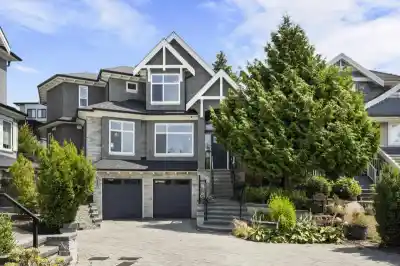 918 163 STREET, Surrey BC V4A 4Y4