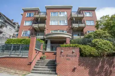 606 221 ELEVENTH STREET, New Westminster BC V3M 4C8