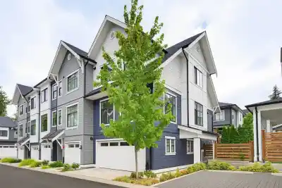 33 7640 197 STREET, Langley BC V2Y 3W2