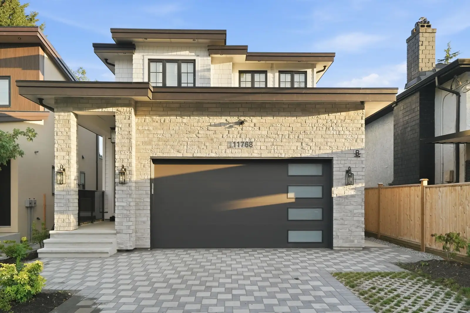 11768 92 AVENUE, Delta BC V4C 3L4